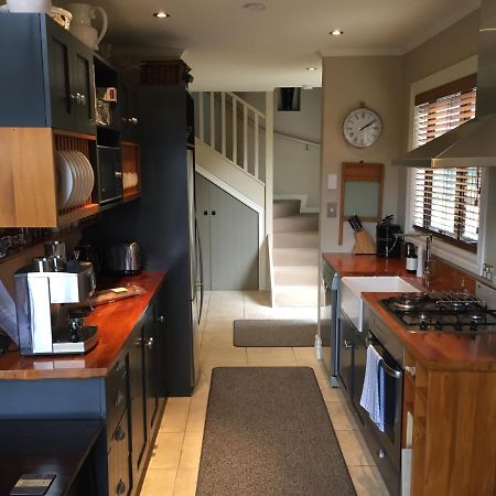 Charming Wanaka Cottage Ngoại thất bức ảnh
